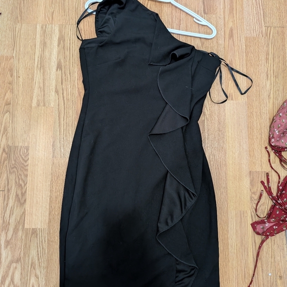 ⭐Bebe Black Asymmetrical Tie Front Cocktail Dress - Picture 2 of 4